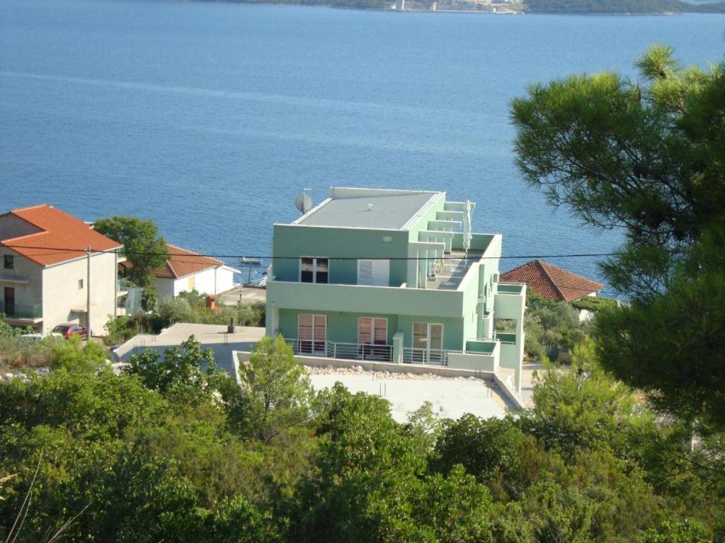 Апартаменты Casa Del Mare Комарна Экстерьер фото